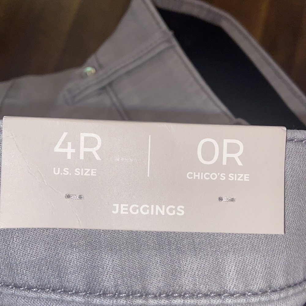 Chico’s Jeans Sz 4 - Picture 7 of 8